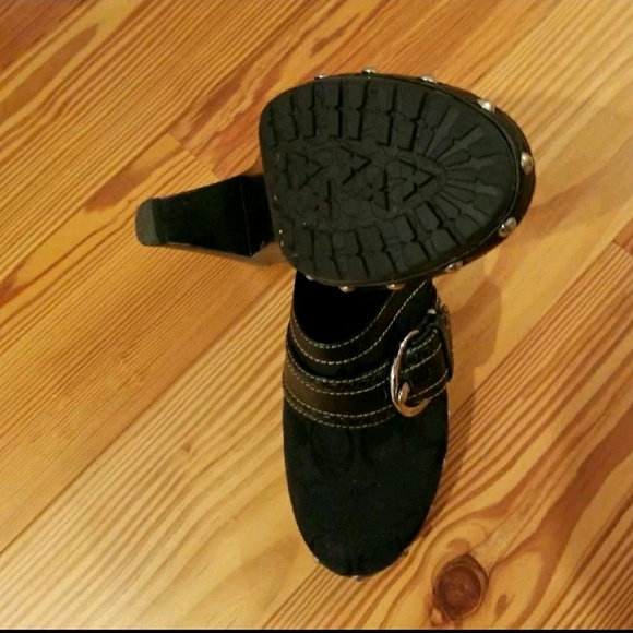 Coach clogs size 7.5 - Picture 2 of 3
